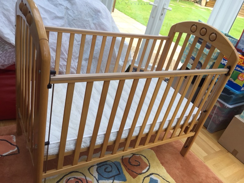 mamas and papas amelia cot mattress size